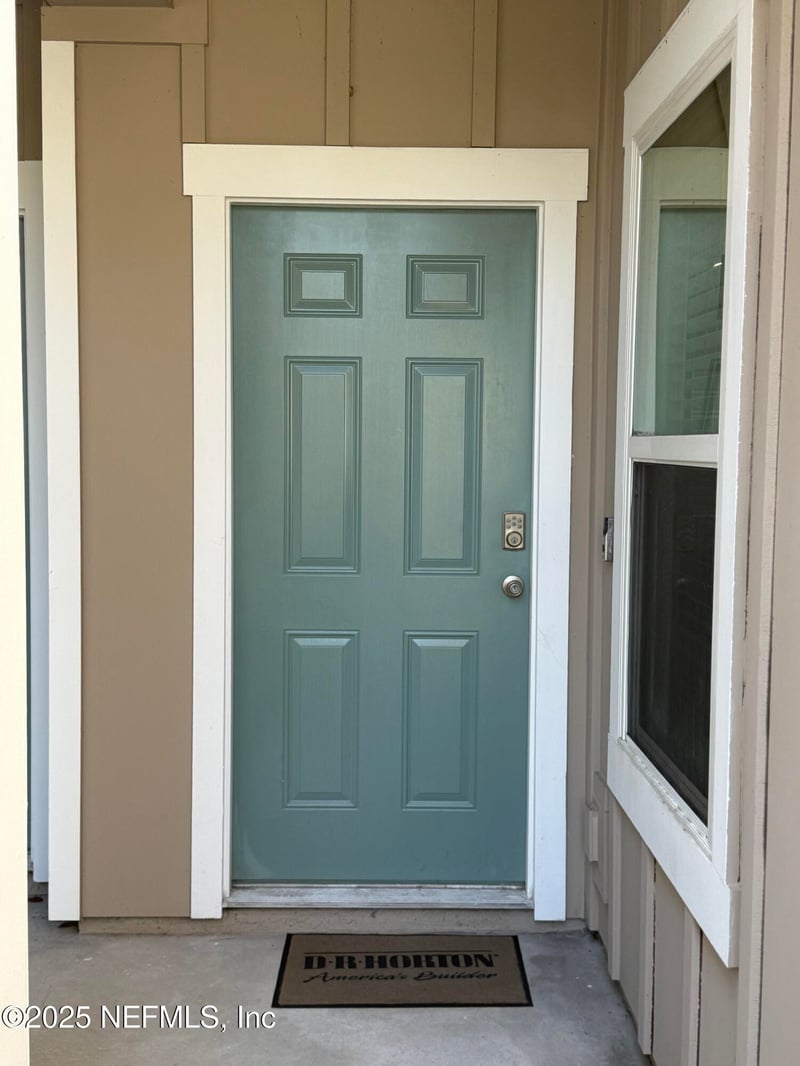 232 Aralia Ln, Jacksonville, FL 32216