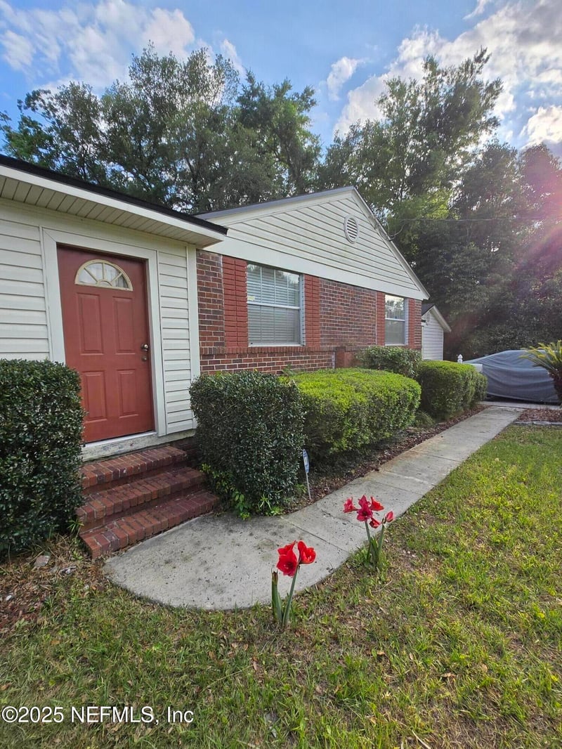 3224 Claremont Rd, Jacksonville, FL 32207