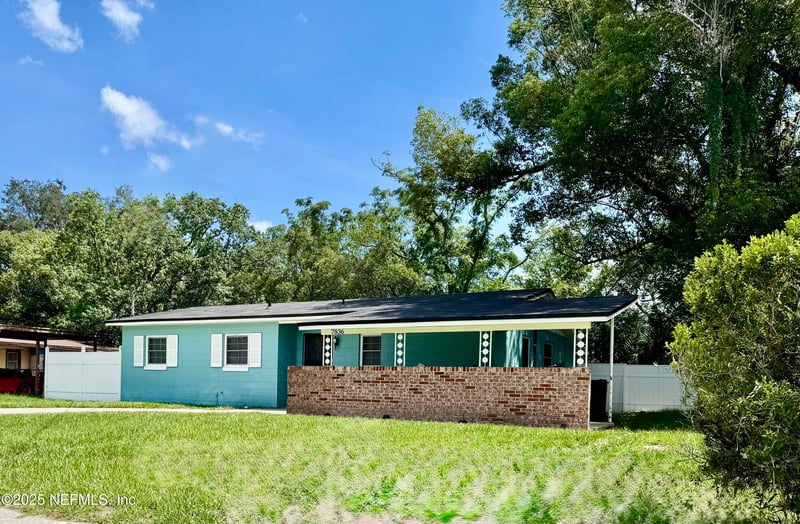 7836 Renault Dr, Jacksonville, FL 32244