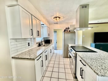 7836 Renault Dr, Jacksonville, FL 32244