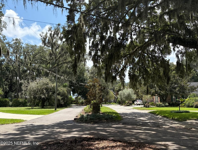 2222 Sedgwick Pl, Jacksonville, FL 32217