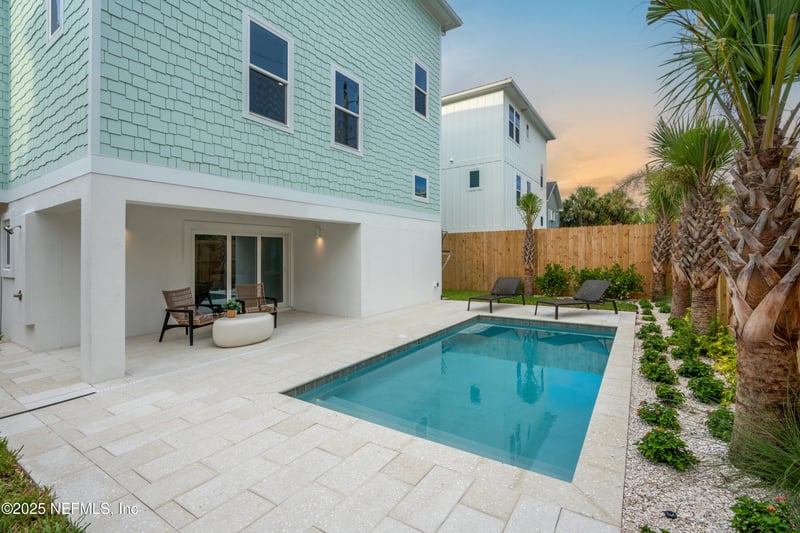 9 13th St, St Augustine Beach, FL 32080