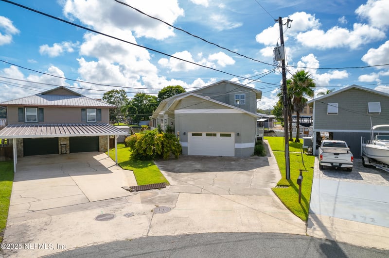 192 Sportsman Dr, Welaka, FL 32193