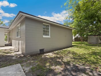 1015 Powhattan St, Jacksonville, FL 32209