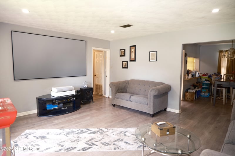 6100 Seaboard Ave, Jacksonville, FL 32244