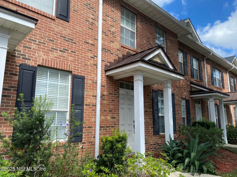 1488 Fieldview Dr, Jacksonville, FL 32225