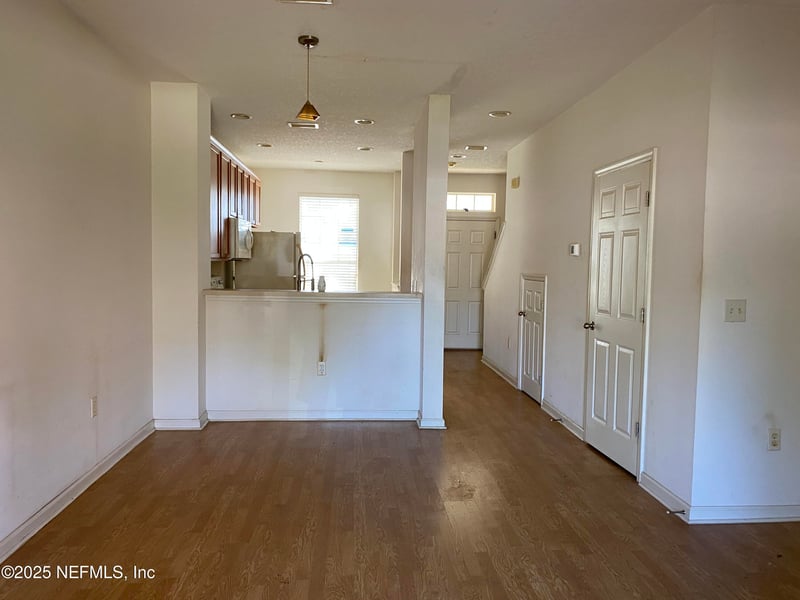 1488 Fieldview Dr, Jacksonville, FL 32225