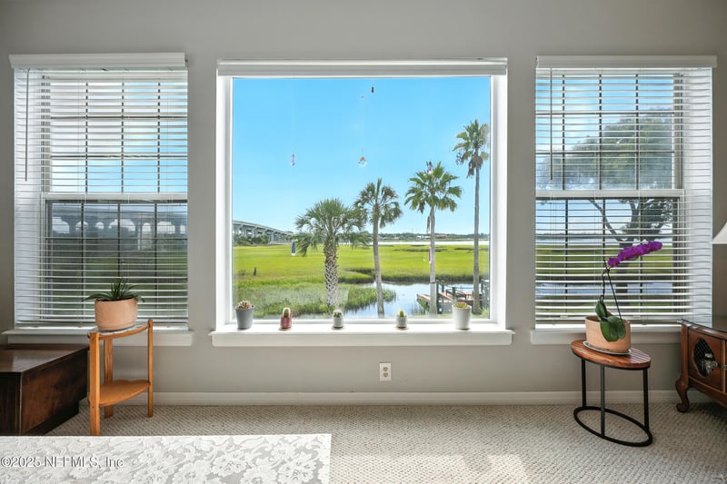 3331 Lighthouse Point Ln, Jacksonville, FL 32250