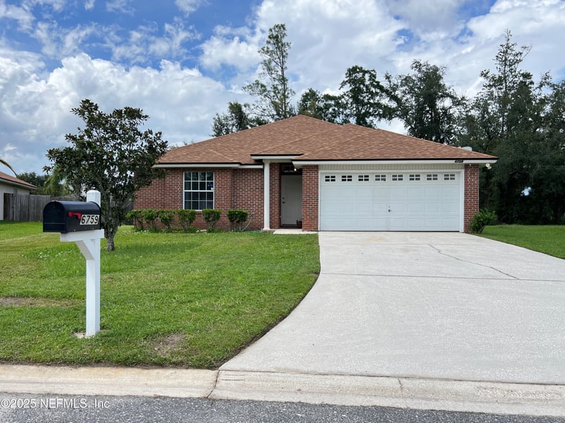 6759 Salt Pond Dr, Jacksonville, FL 32219