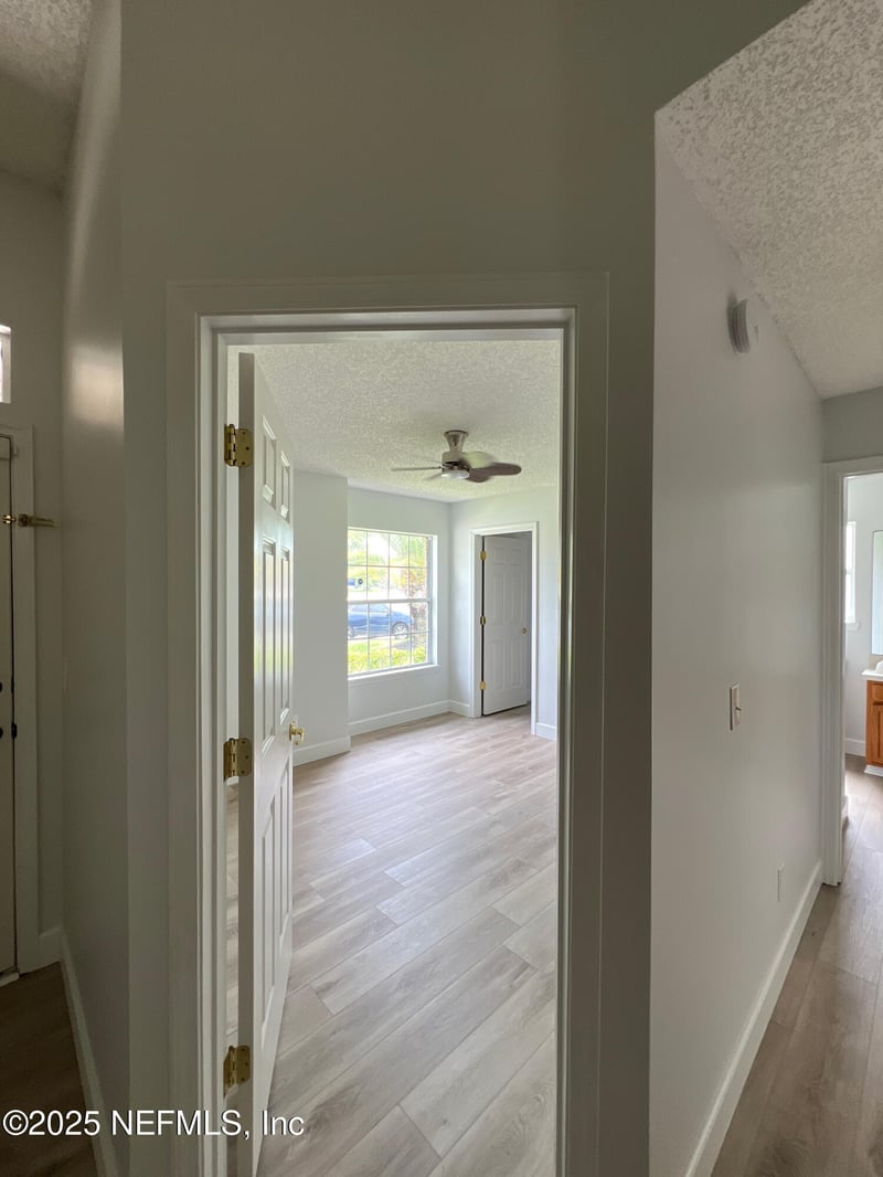 6759 Salt Pond Dr, Jacksonville, FL 32219