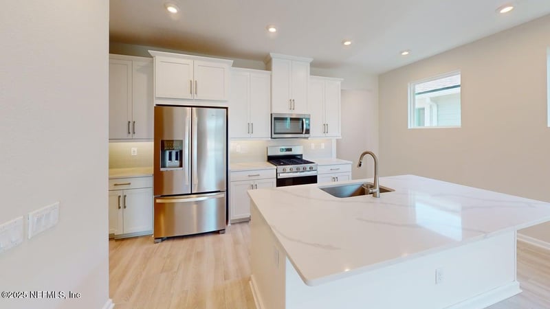 655 Juniper Hills Dr, St Johns, FL 32259