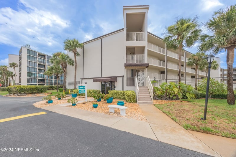 1 Dondanville Rd #116C, St Augustine, FL 32080