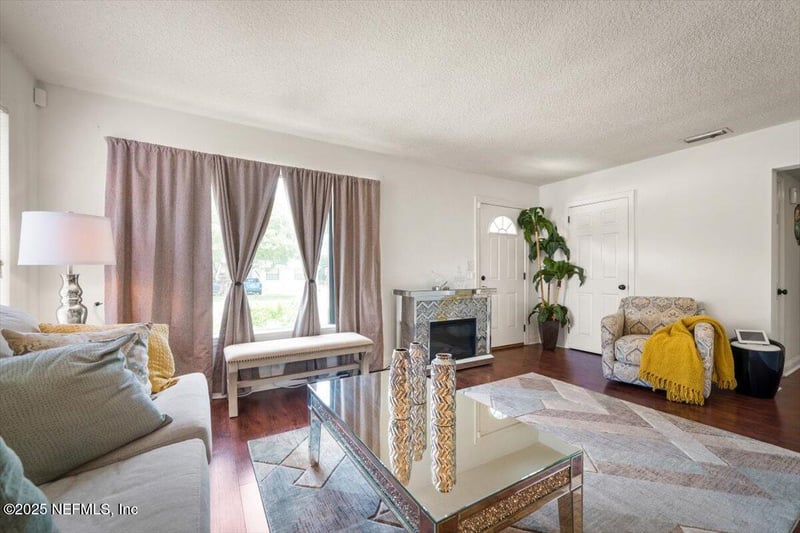 6564 Ector Pl, Jacksonville, FL 32211