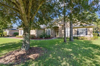1372 Eagle Crossing Dr, Orange Park, FL 32065