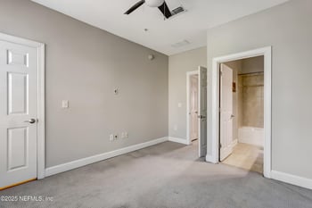 9823 Tapestry Park Cir #302, Jacksonville, FL 32246