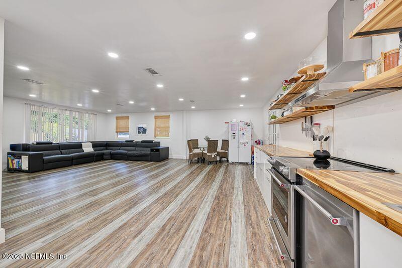 4778 Park St, Jacksonville, FL 32205