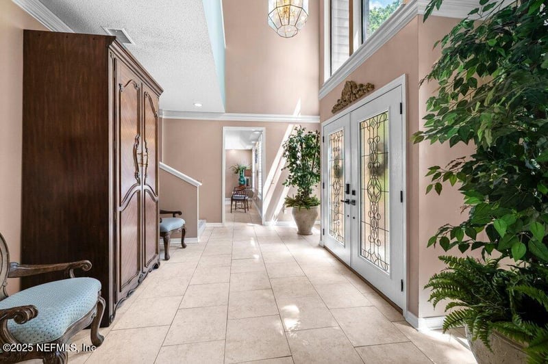 2010 Shadow Ln, Neptune Beach, FL 32266