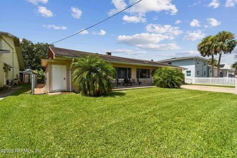 211 Arricola Ave, St Augustine, FL 32080