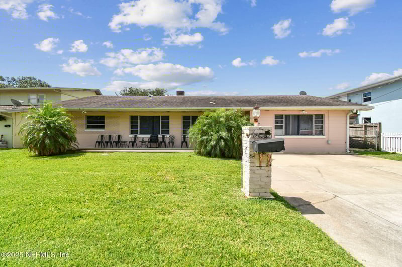 211 Arricola Ave, St Augustine, FL 32080