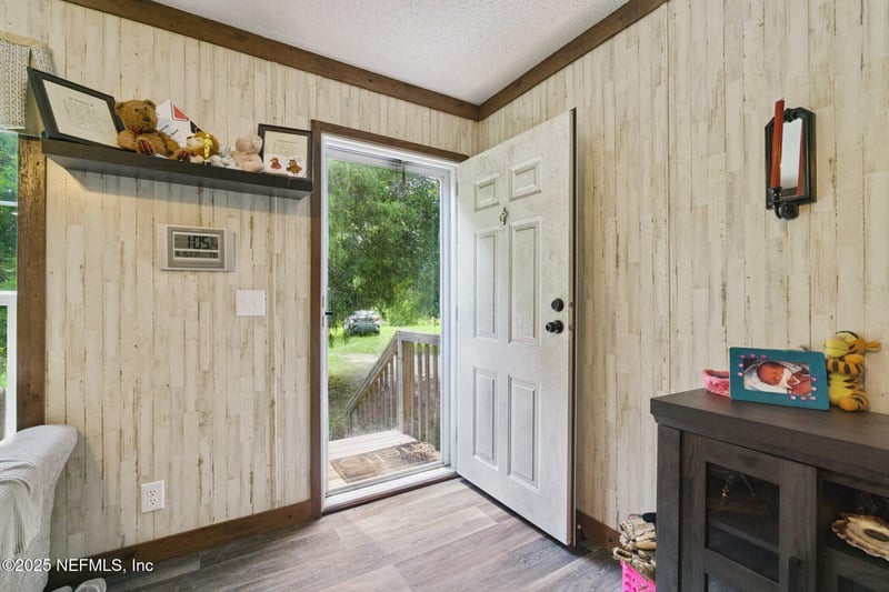 291 Legion Dr, Lake, FL 32024