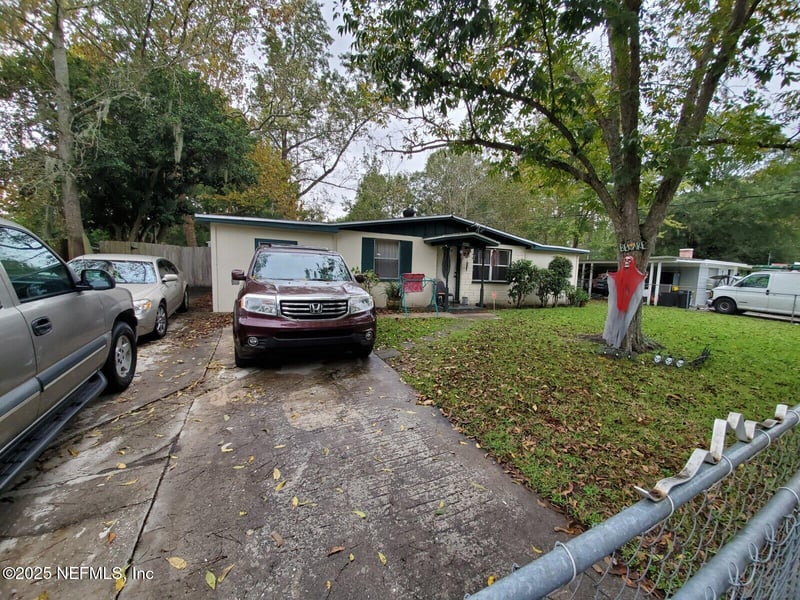 3527 Pinecrest St, Jacksonville, FL 32254
