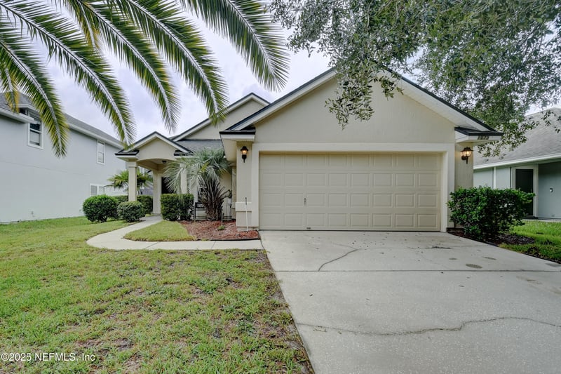 1072 Moosehead Dr, Orange Park, FL 32065