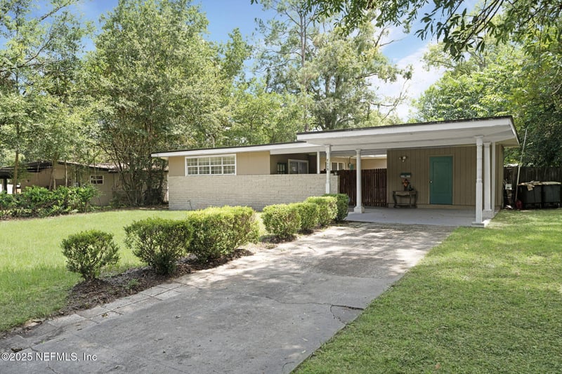 2115 Patou Dr, Jacksonville, FL 32210