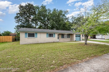 7988 Renault Dr, Jacksonville, FL 32244