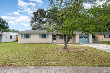 7988 Renault Dr, Jacksonville, FL 32244