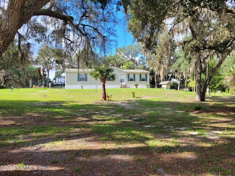 244 Oleander St, Pomona Park, FL 32181