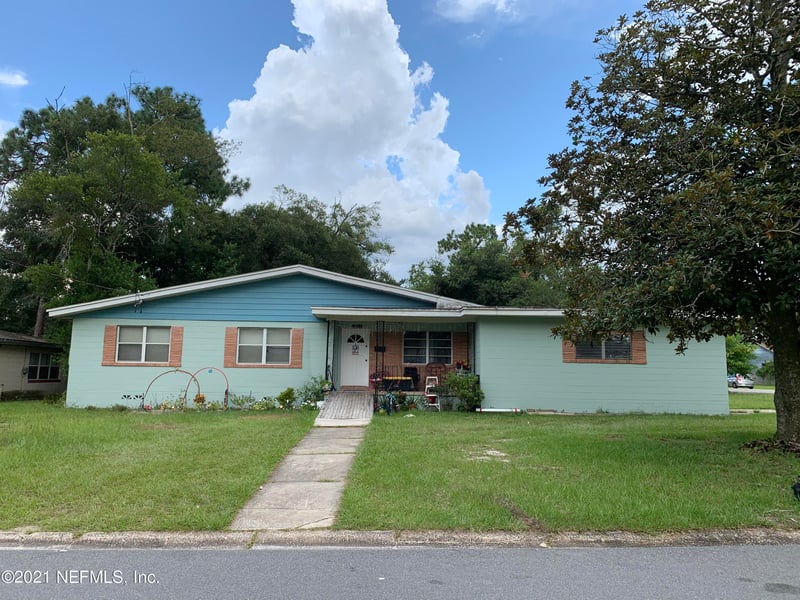 5504 Bradshaw St, Jacksonville, FL 32277