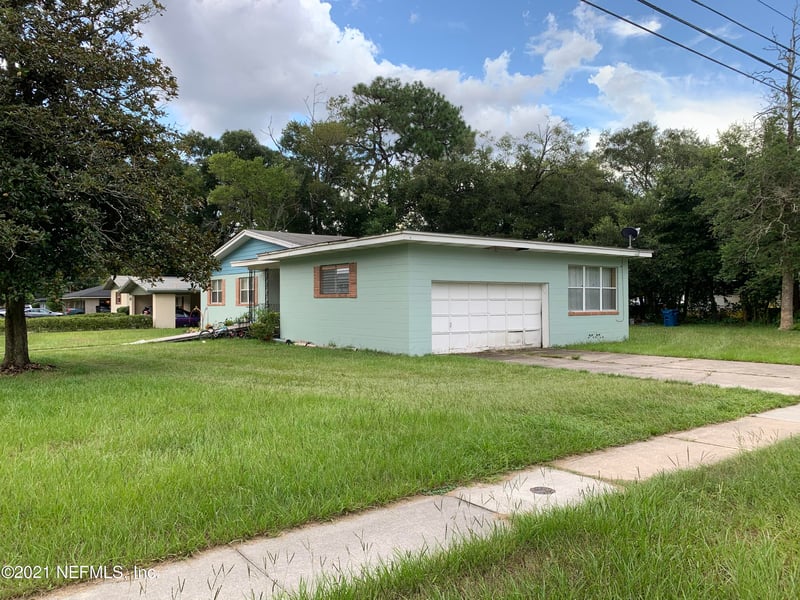 5504 Bradshaw St, Jacksonville, FL 32277