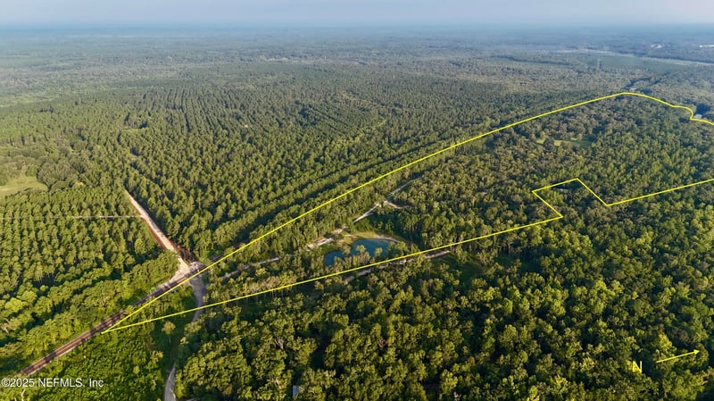 181040 Autumn Rd, Hilliard, FL 32046