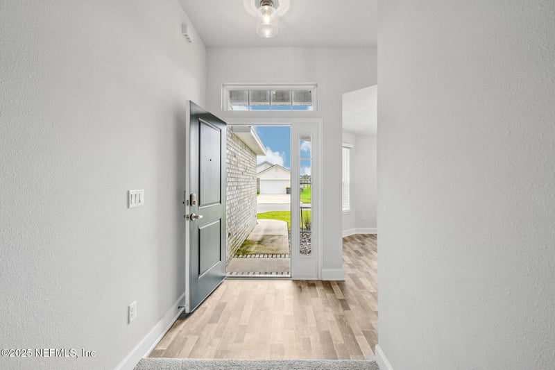 8173 Helmsley Blvd, Jacksonville, FL 32119