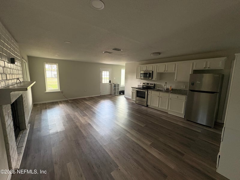 2409 Russell Rd, Green Cove Springs, FL 32043