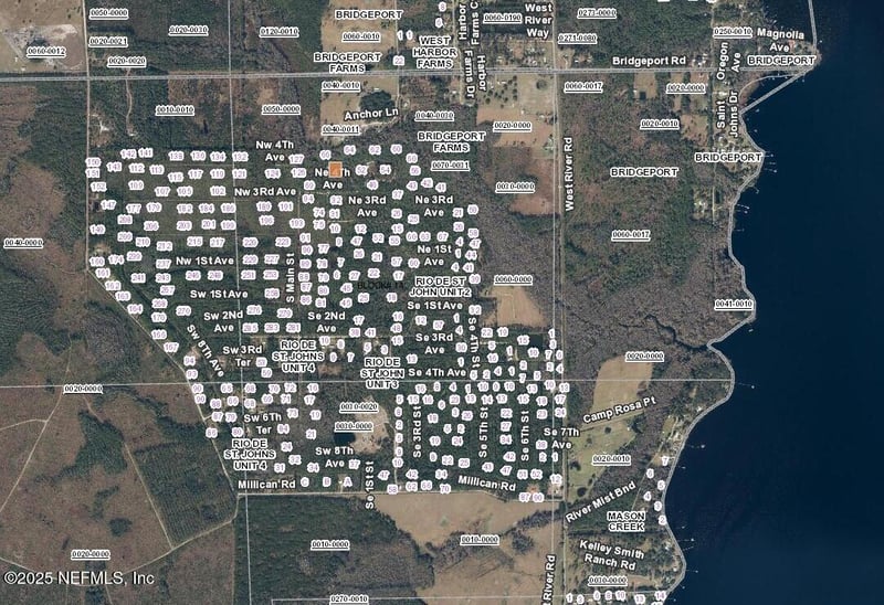 708 Squares Rd, Palatka, FL 32177