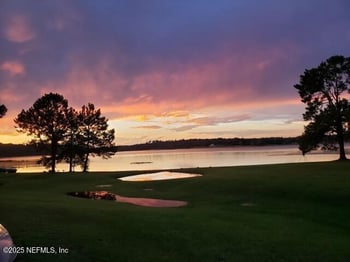 7915 Breezy Point Rd, Melrose, FL 32666