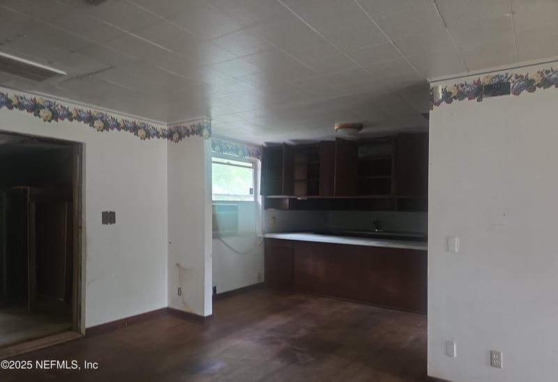 2124 Lake Weir Ave, Jacksonville, FL 32210