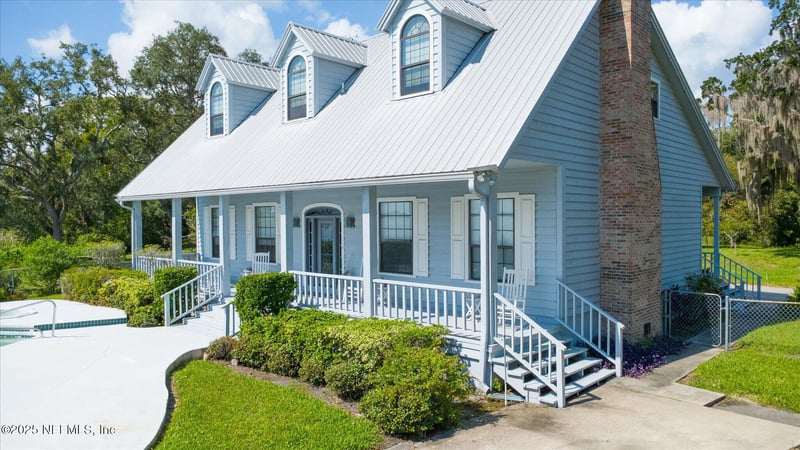 108 Saint Johns Dr, Palatka, FL 32177