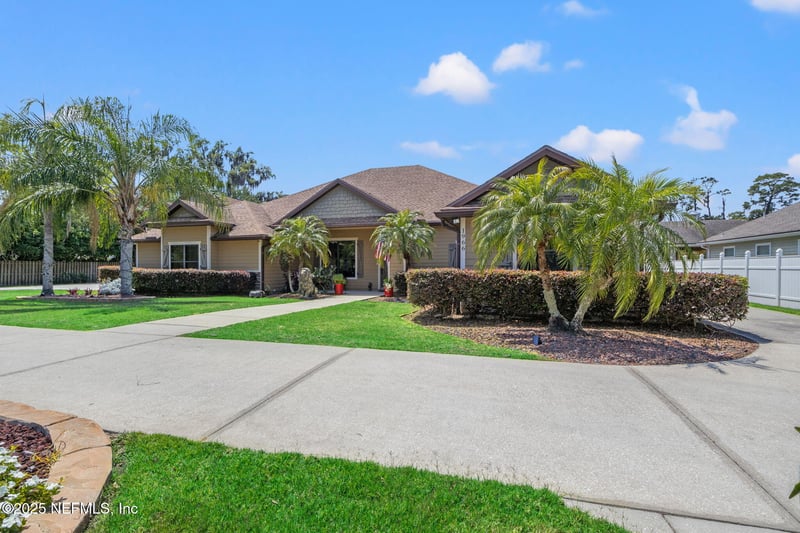 1966 Lakeshore Dr, Fleming Island, FL 32003