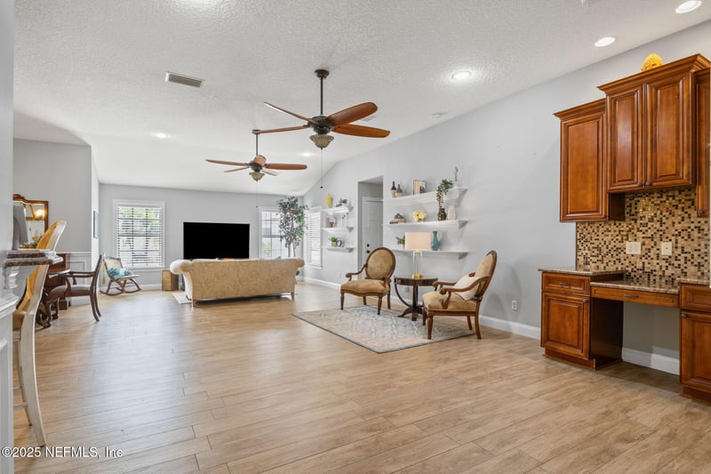 1966 Lakeshore Dr, Fleming Island, FL 32003