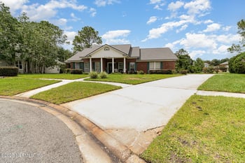 8213 Hampton Lake Ln, Jacksonville, FL 32256