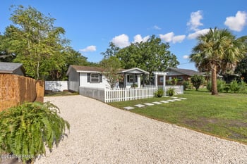 617 9th St, Fernandina Beach, FL 32034