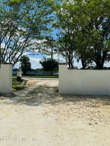 2409 Russell Rd, Green Cove Springs, FL 32043
