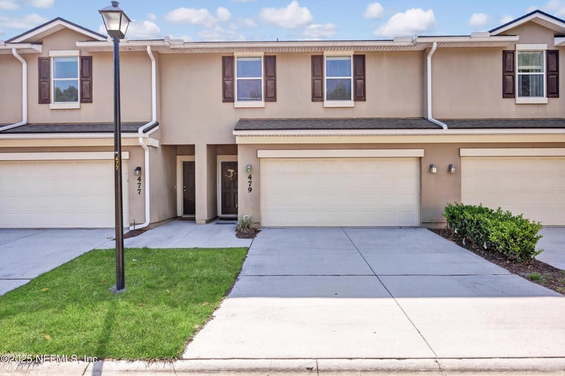479 Walnut Dr, Jacksonville, FL 32259