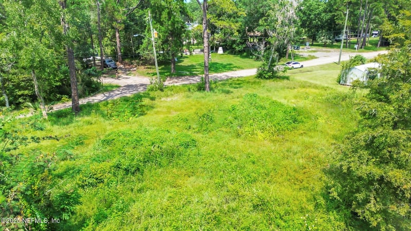 1 Hide A Way Dr, Jacksonville, FL 32258