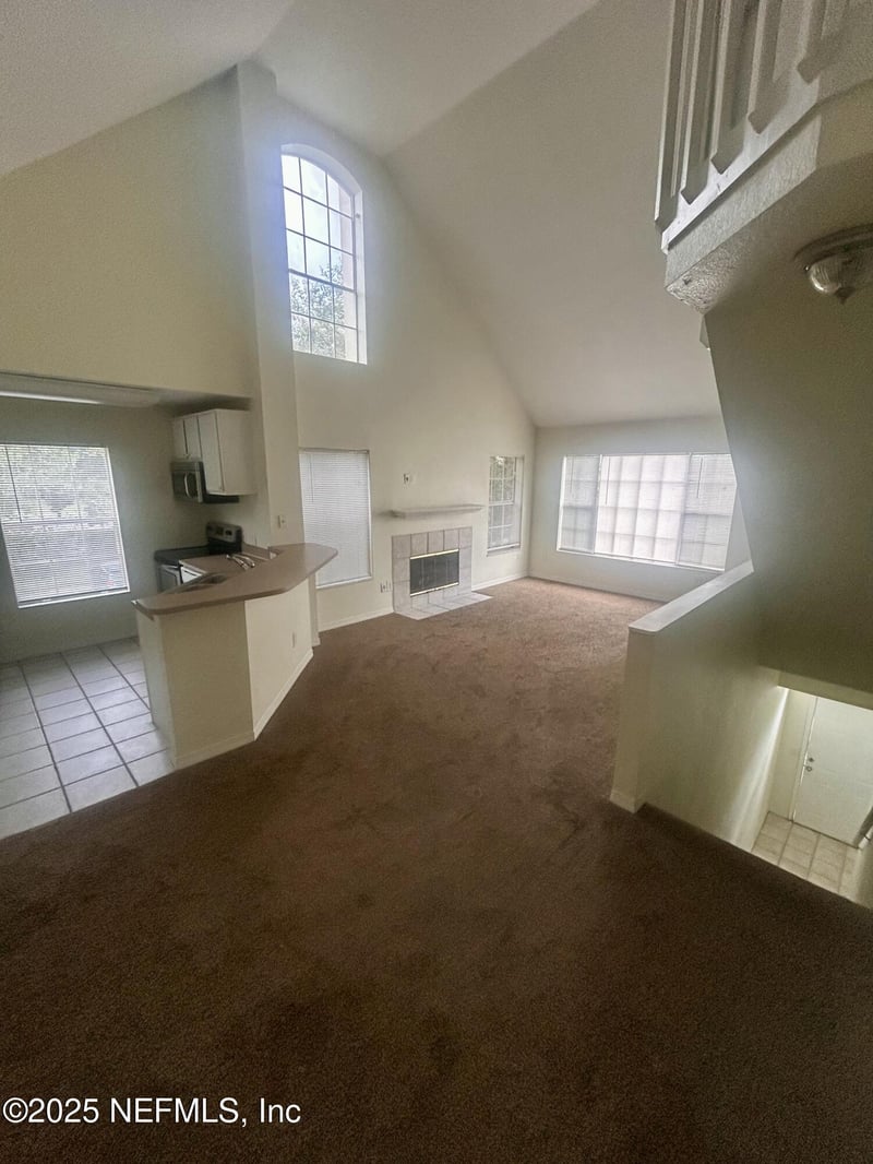 13700 Richmond Park Dr #1205, Jacksonville, FL 32224