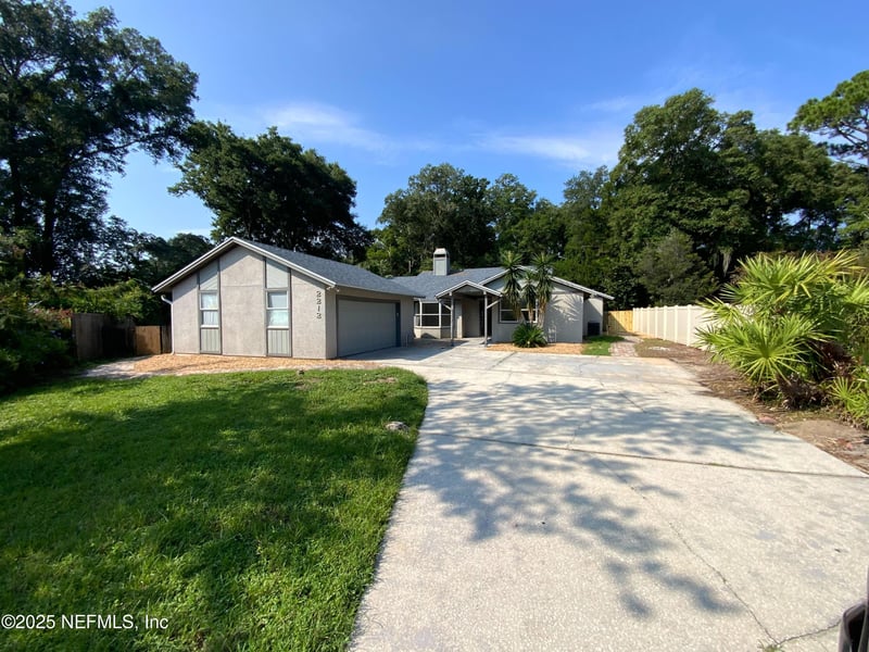 2212 Broad Water Ct, Jacksonville, FL 32225