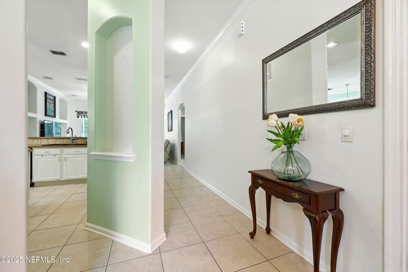 8613 Crooked Tree Dr, Jacksonville, FL 32256