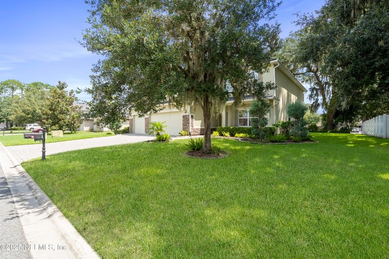 11781 Paddock Gates Dr, Jacksonville, FL 32223